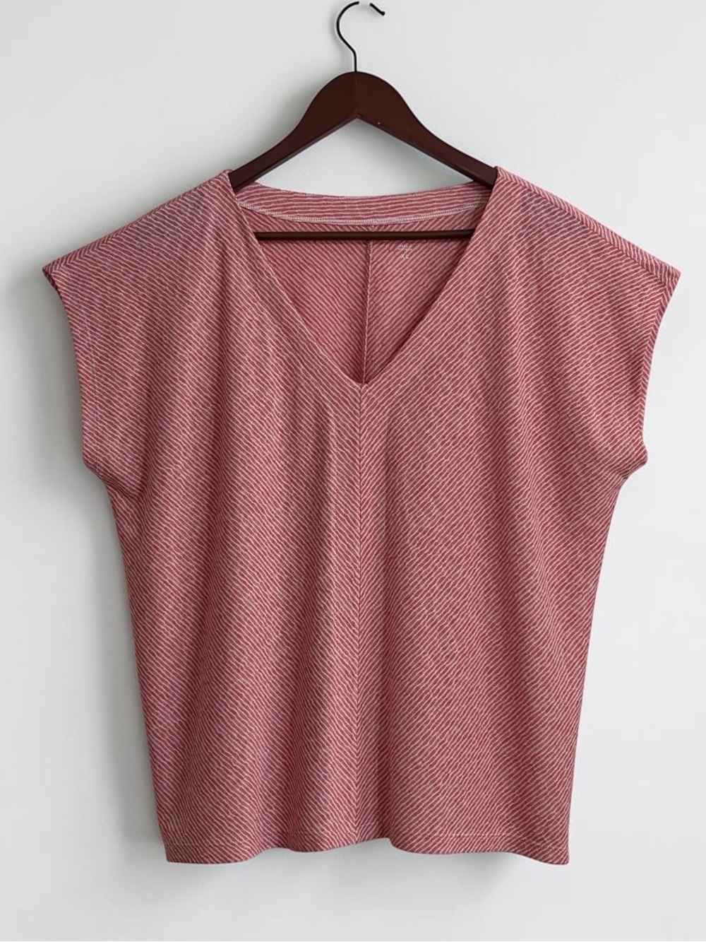 LOFT Coral Pinkish and White Striped V‑Neck Cap Sleeve Top Sz XL
